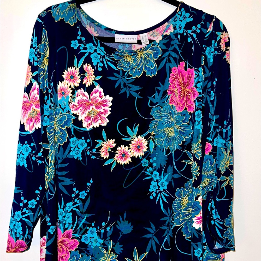 Womens Susan Graver top